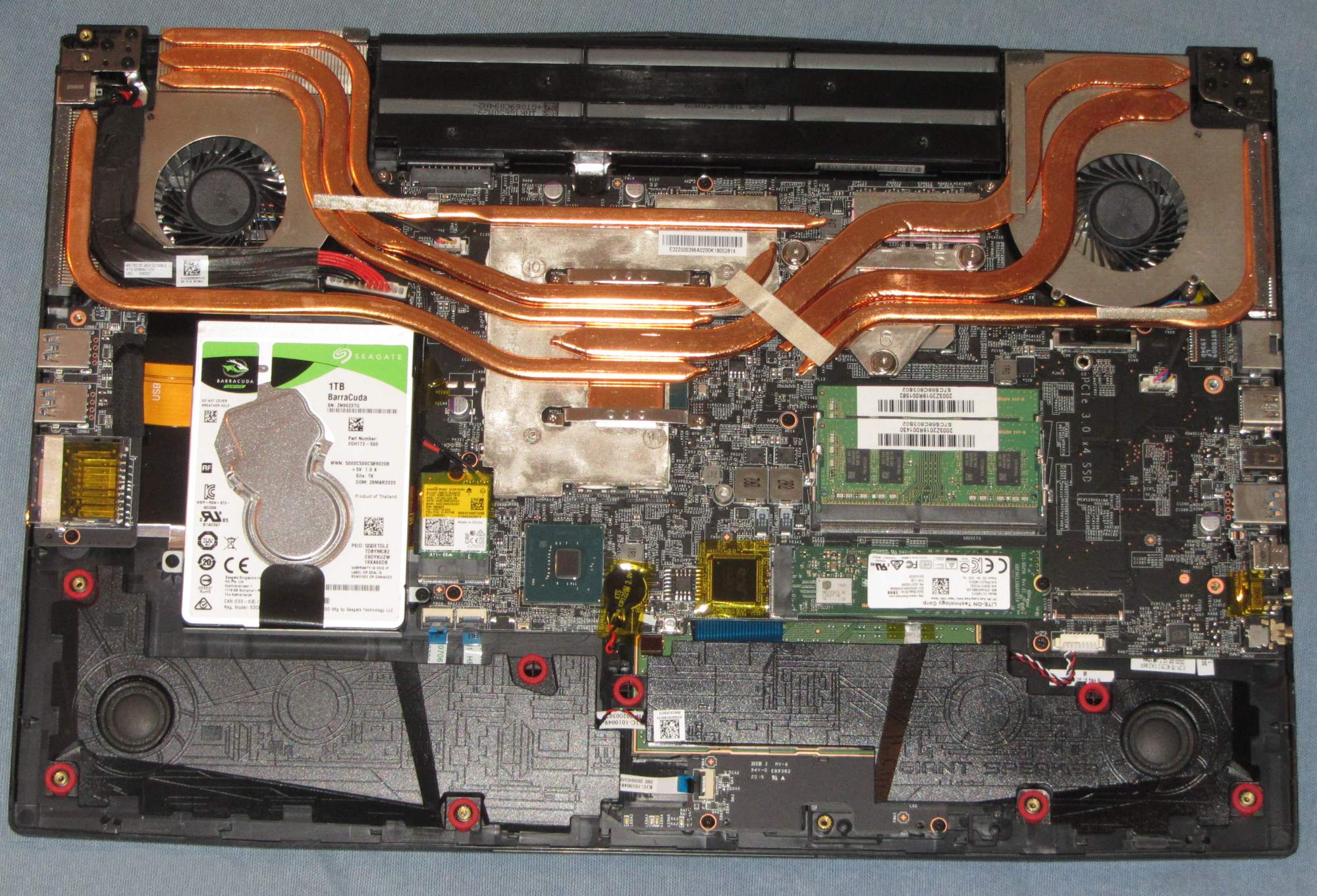 How to replace and fix MSI GE75 GP75 GL75 WE75 MS-17E3 MS17E2 17E4 17E9 40pin 0.5mm LED K1N-3040162-J36 LCD Cable (MSI GL75 10SFR)